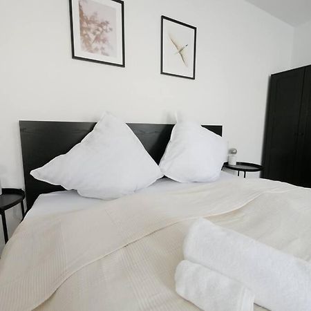 69 M², Zentral, Balkon, Stilvoll Lejlighed Osnabrück Eksteriør billede