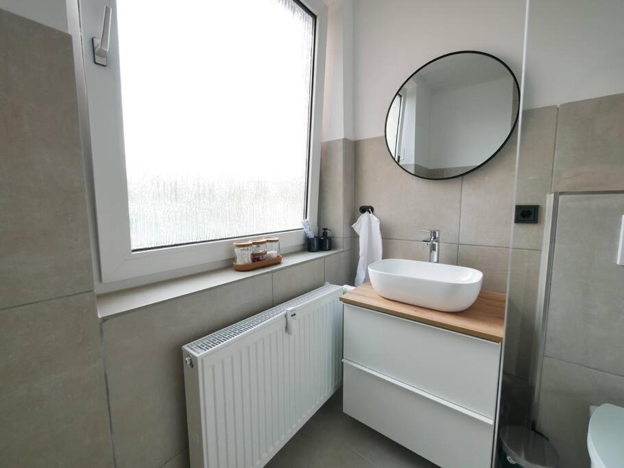 69 M², Zentral, Balkon, Stilvoll Lejlighed Osnabrück Eksteriør billede